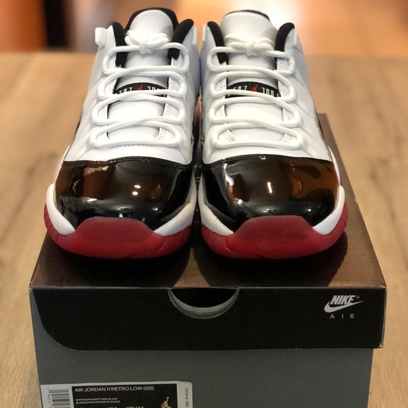 🛑SOLD🛑Nike Air Jordan Retro 11 Low 528896-160 - Picture 2 of 15